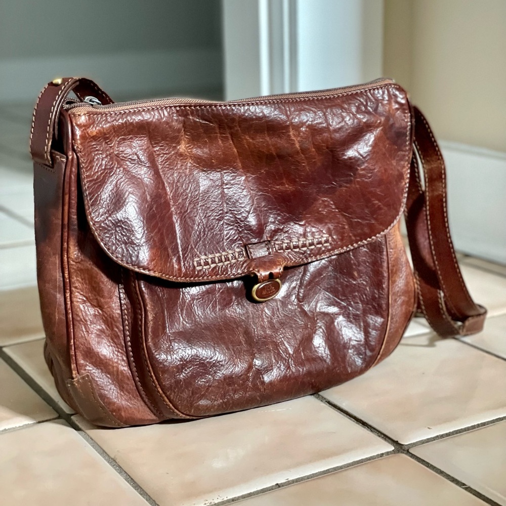 The Bridge Crossbody Leather Bag